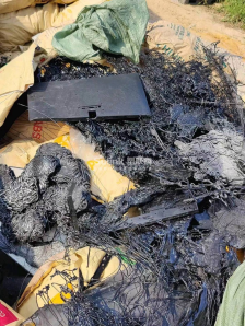 长期高价求购工厂,胶头,胶块,支架,粉碎料