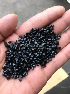 黑色PC/ABS。冲击32+，可代改性配