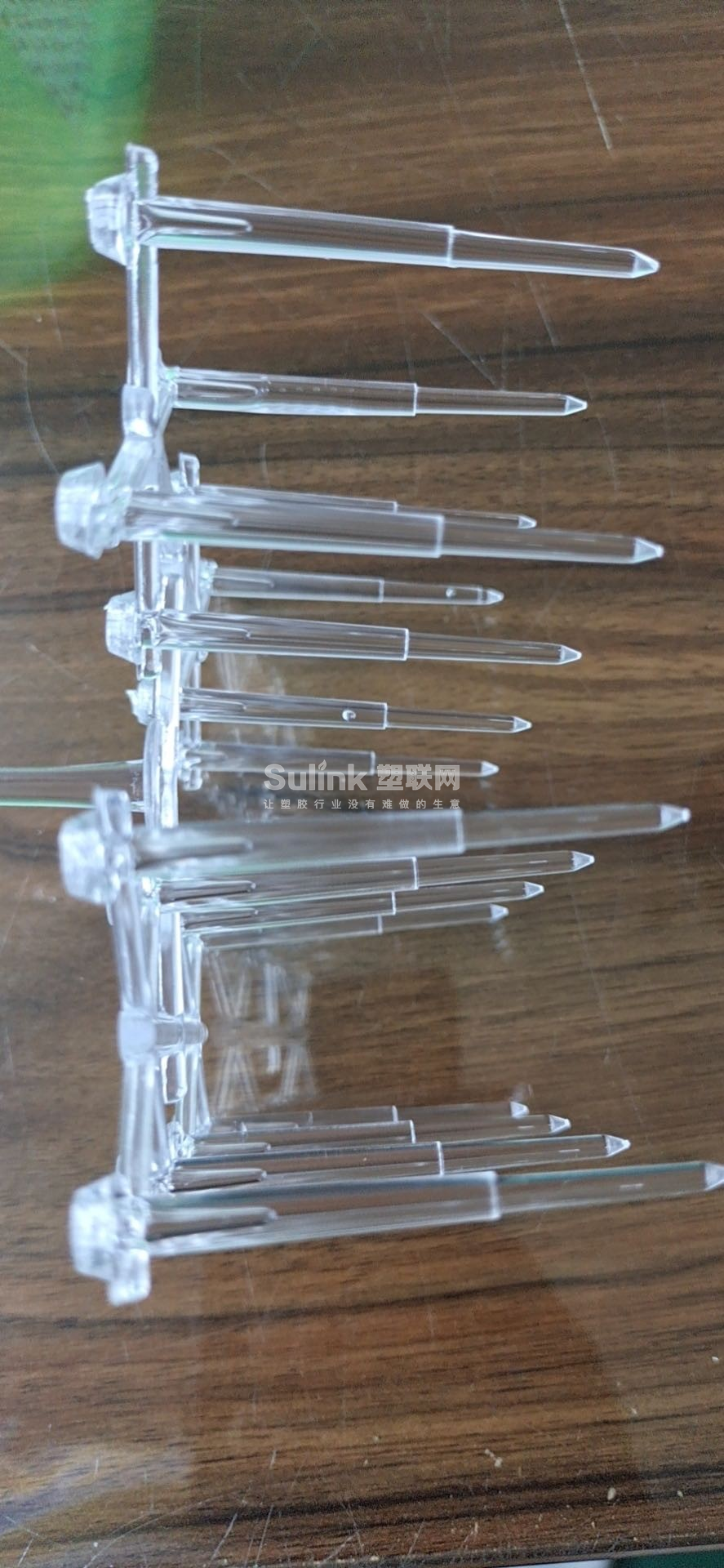 求购GPPS透明水口料
