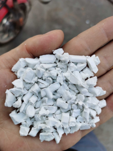 求购PC白色一次性水口
